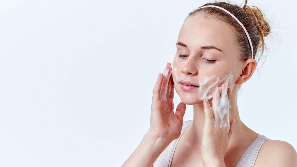 Garnier Face Wash VS Nivea Face Wash
* Acne pimple problems