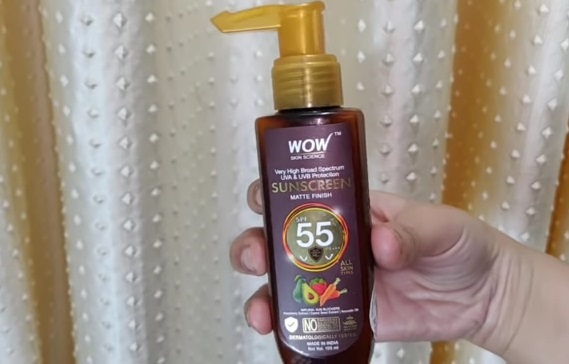 WOW Skin Science Sunscreen Matte Finish Spf 55 Pa+++ Review 