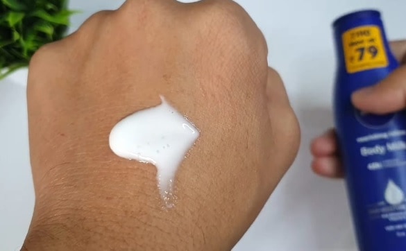 Nivea Nourishing body milk lotion